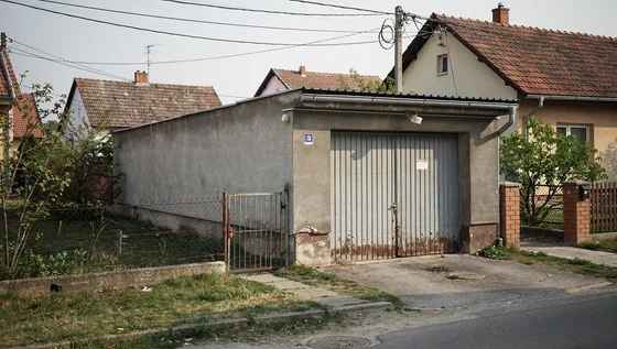 Kiadó garázs Békéscsaba belvárosában — Békéscsaba