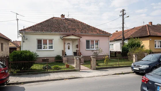 Eladó családi ház Kékkút közelében — Kékkút