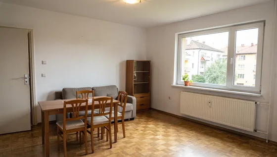 Bútorozott kiadó lakás Pécs belvárosában — Pécs