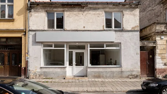 Eladó üzlethelyiség Székesfehérvár belvárosában — Székesfehérvár