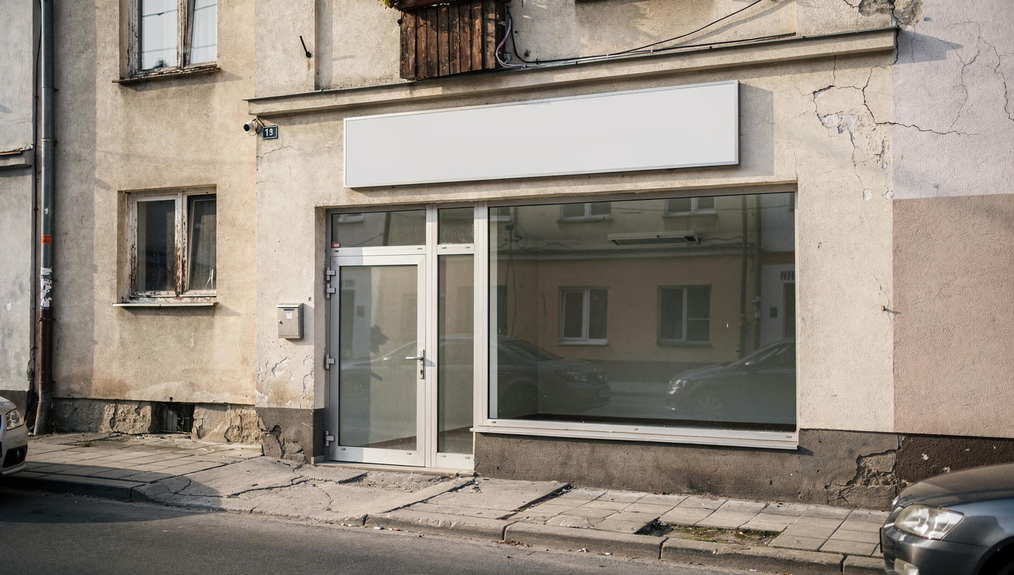 Kirakatos üzlethelyiség kiadó (Debrecen) — Debrecen