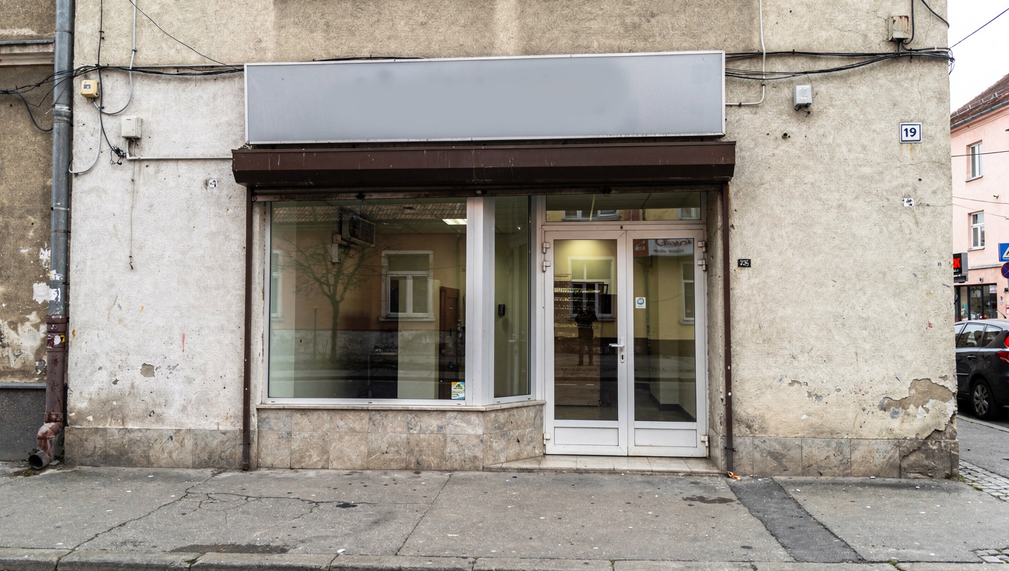 Kirakatos üzlethelyiség kiadó (Miskolc) — Miskolc